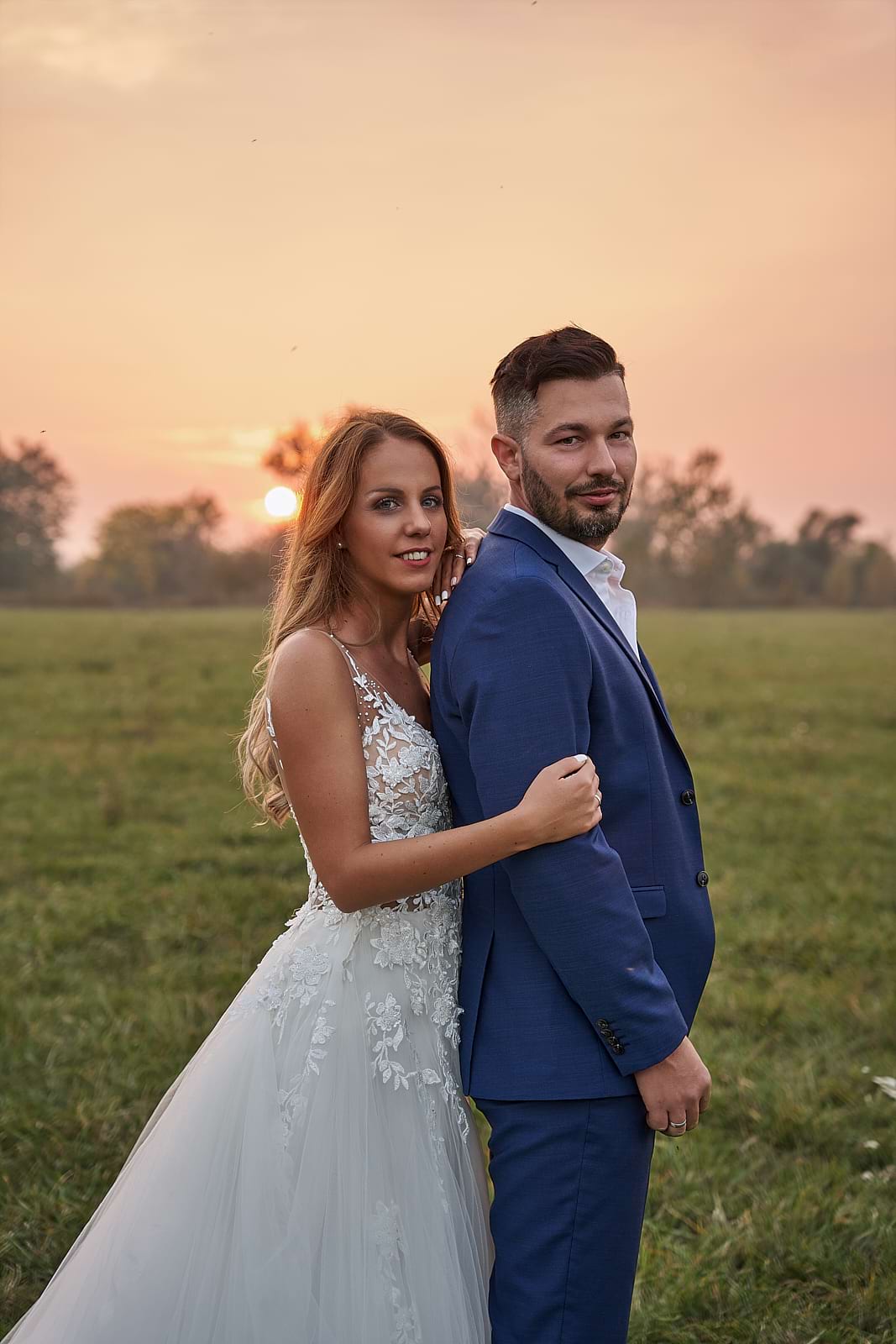 elegáns kép a mezőn