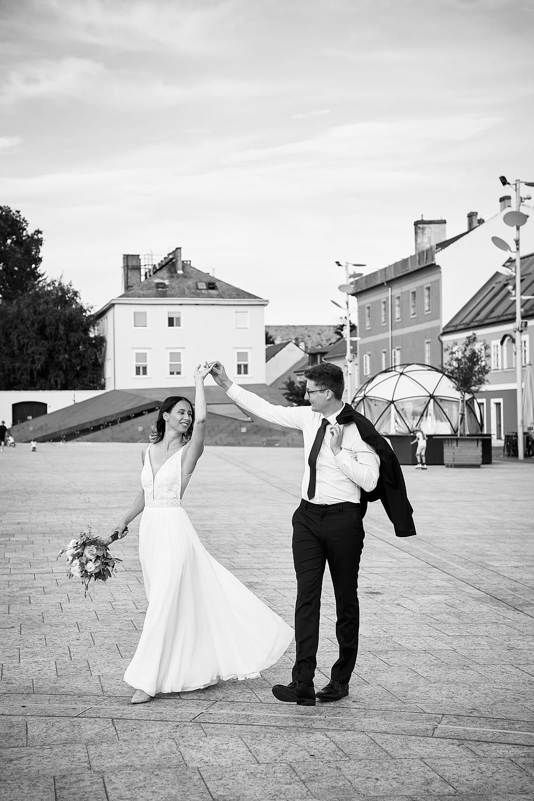 Orsi és Attila táncolnak kreatív fotózás közben